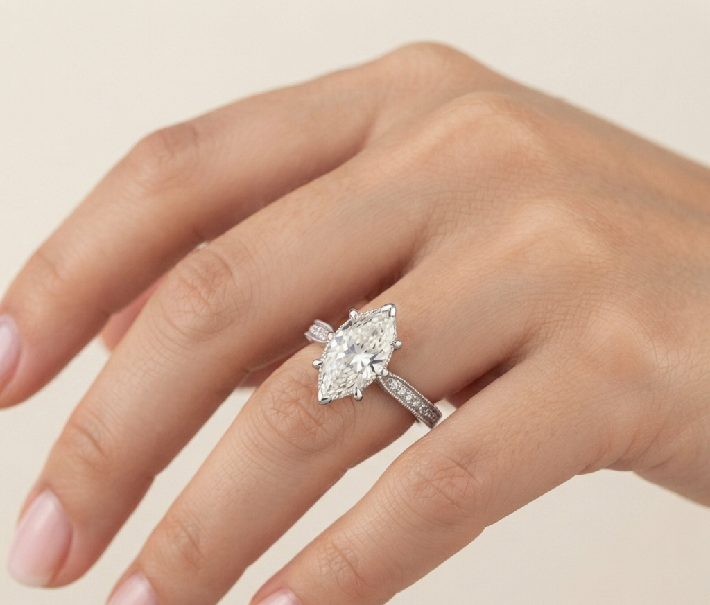 MARQUISE DIAMOND VINTAGE WEDDING RING