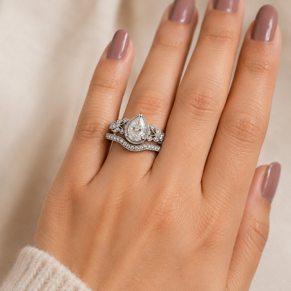 VINTAGE PEAR DIAMOND RING SET