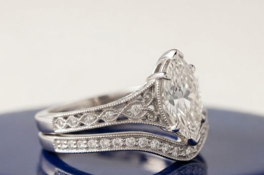 VINTAGE MARQUISE DIAMOND RING SET