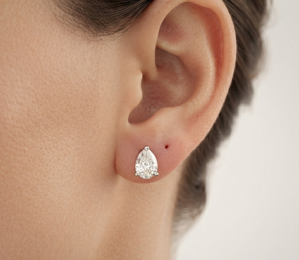 PEAR SOLITAIRE STUD EARINGS