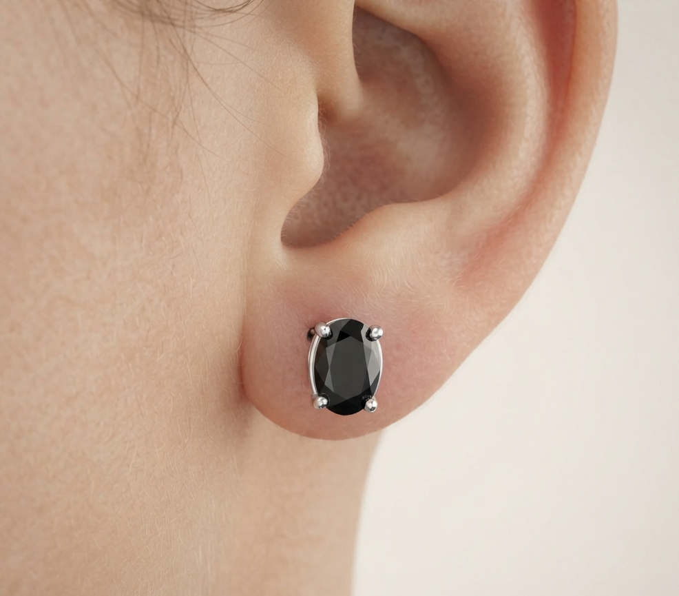 BLACK OVAL DIAMOND STUD EARINGS