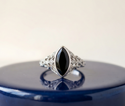 BLACK MARQUISE-CUT VINTAGE ENGAGEMENT RING