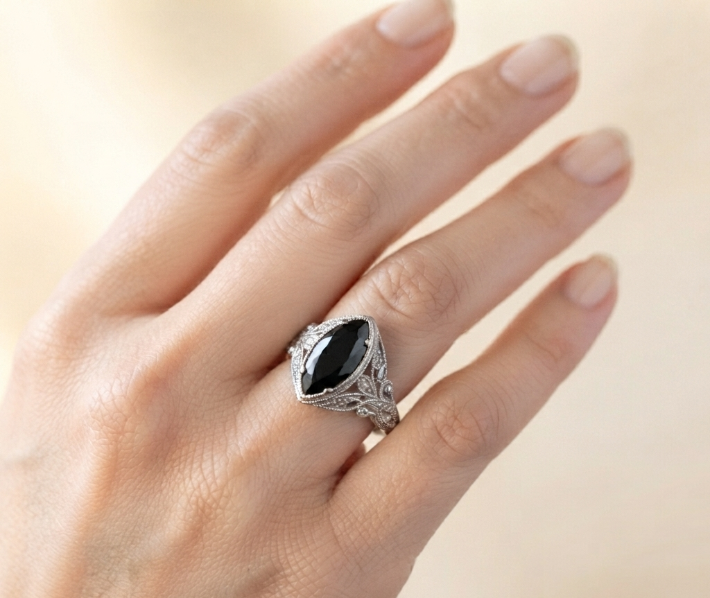 BLACK MARQUISE-CUT VINTAGE ENGAGEMENT RING