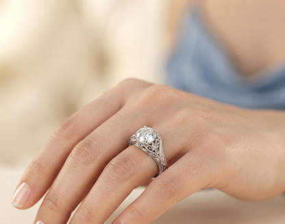 ROUND DIAMOND VINTAGE ENGAGEMENT RING