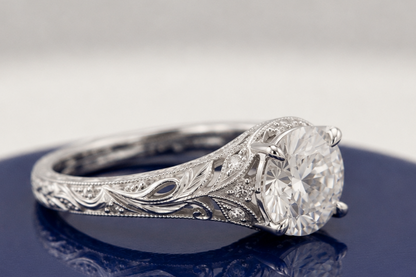 VINTAGE ROUND DIAMOND ENGAGEMENT RING