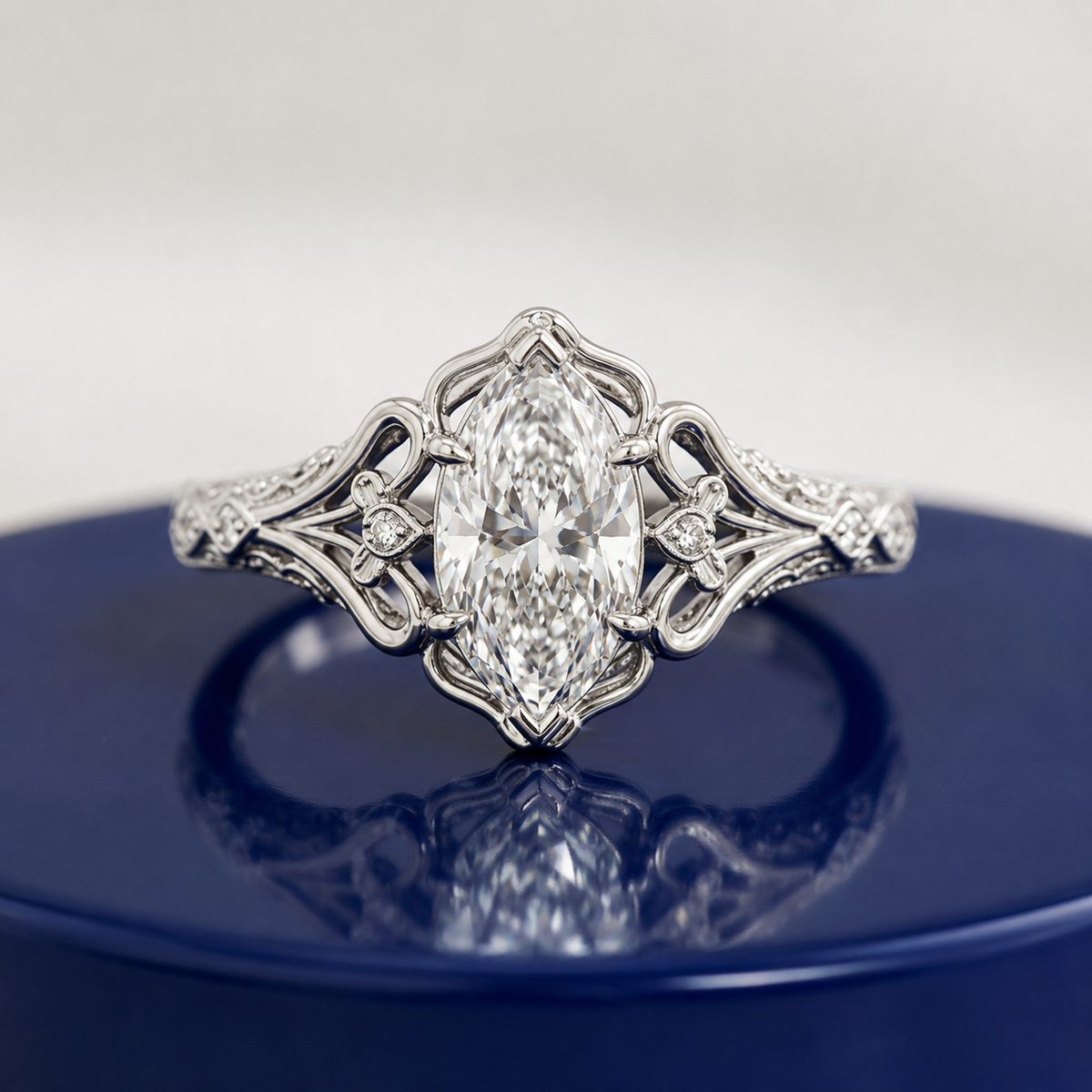 VINTAGE MARQUISE DIAMOND WEDDING RING