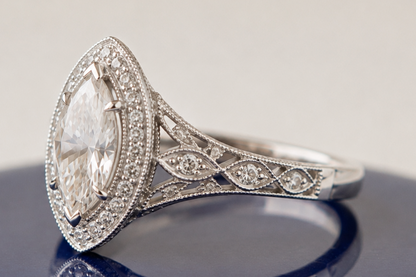 MARQUISE DIAMOND VINTAGE WEDDING RING