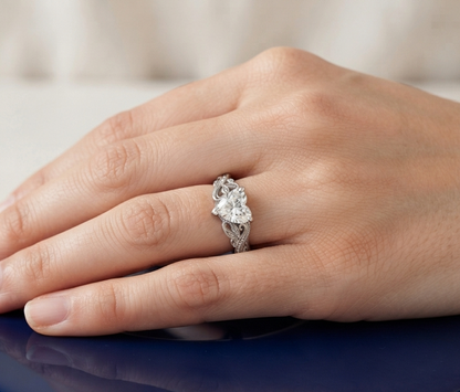 VINTAGE HEART DIAMOND WEDDING RING