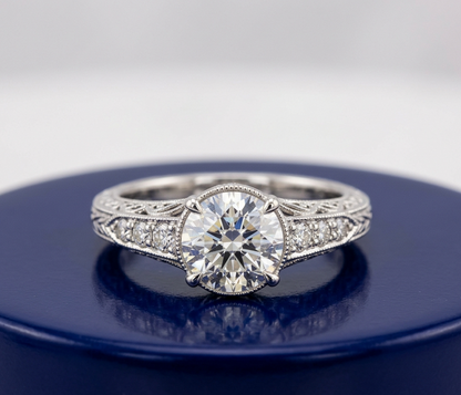 ROUND DIAMOND VINTAGE WEDDING RING