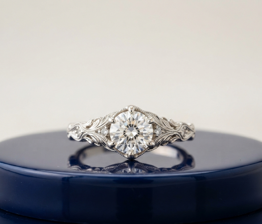 ROUND DIAMOND VINTAGE WEDDING RING