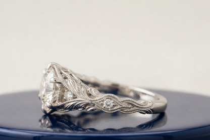 ROUND DIAMOND VINTAGE WEDDING RING