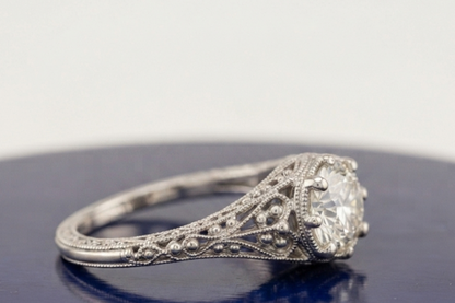 VINTAGE ROUND DIAMOND ENGAGEMENT RING
