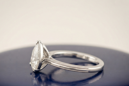 PEAR DIAMOND VINTAGE WEDDING RING