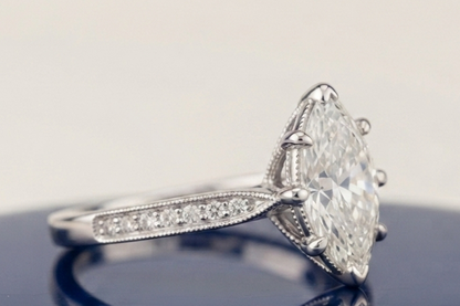 MARQUISE DIAMOND VINTAGE WEDDING RING