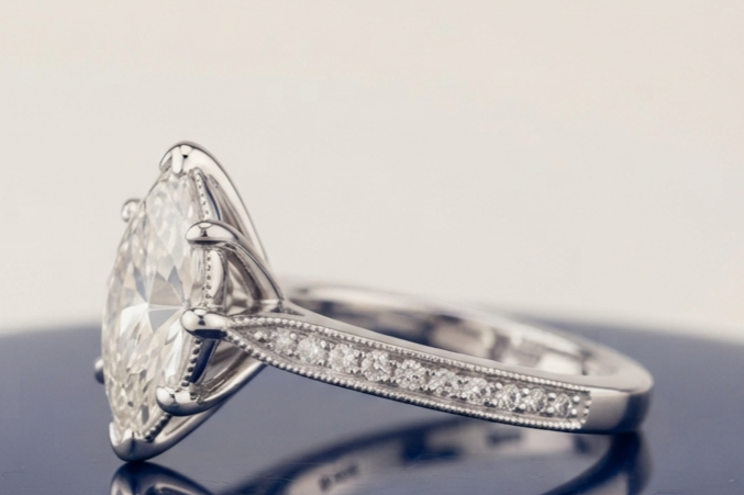 MARQUISE DIAMOND VINTAGE WEDDING RING