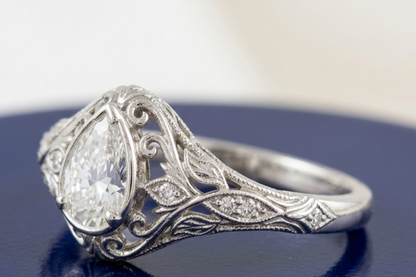 PEAR DIAMOND VINTAGE ENGAGEMENT RING