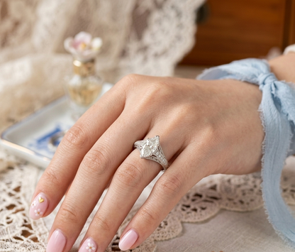 VINTAGE MARQUISE DIAMOND ENGAGEMENT RING