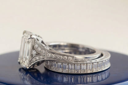 WHITE EMERALD DIAMOND VINTAGE RING SET