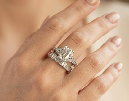WHITE EMERALD DIAMOND VINTAGE RING SET