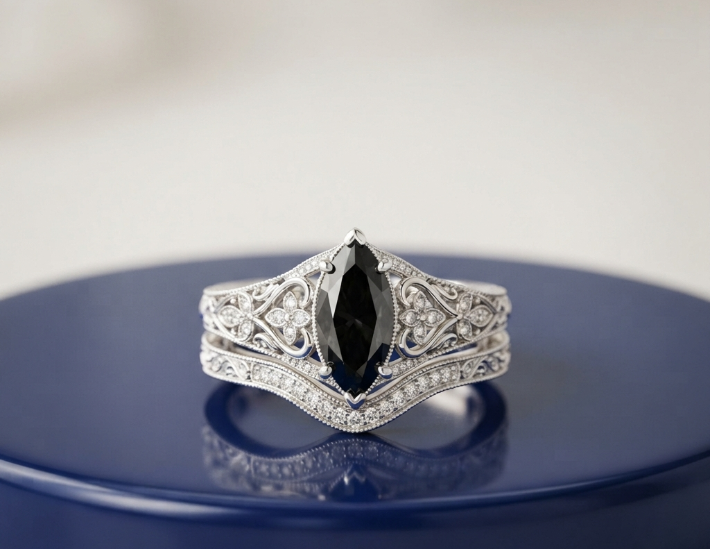 BLACK MARQUISE-CUT VINTAGE RING SET