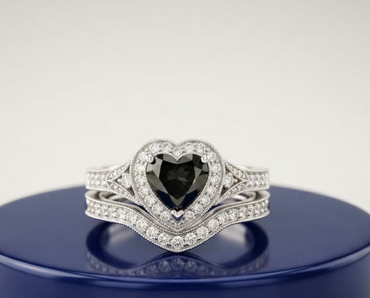 BLACK HEART-CUT VINTAGE RING SET