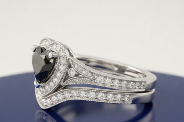 BLACK HEART-CUT VINTAGE RING SET
