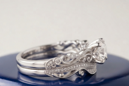VINTAGE ROUND DIAMOND RING SET