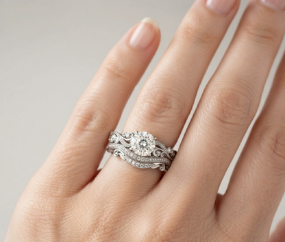 VINTAGE ROUND DIAMOND RING SET