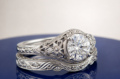 VINTAGE ROUND DIAMOND RING SET