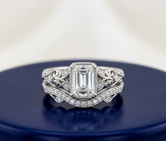 VINTAGE EMERALD DIAMOND RING SET