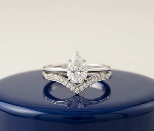 PEAR DIAMOND VINTAGE RING SET