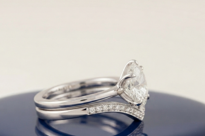 PEAR DIAMOND VINTAGE RING SET