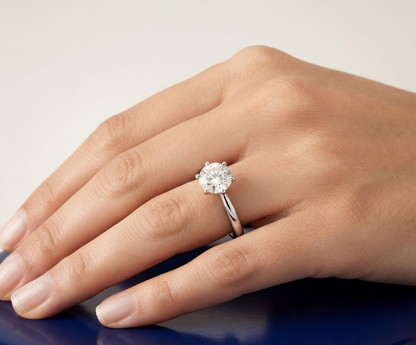 ROUND SOLITAIRE ENGAGEMENT RING