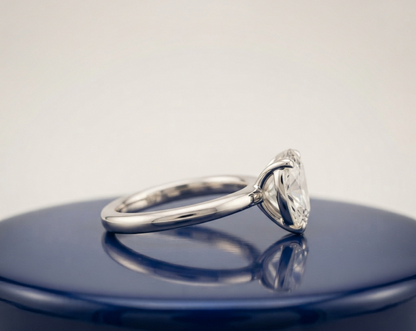 SOLITAIRE PEAR ENGAGEMENT RING