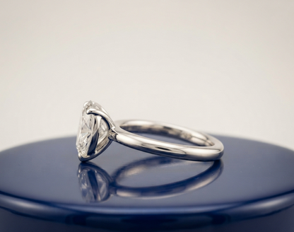 SOLITAIRE PEAR ENGAGEMENT RING