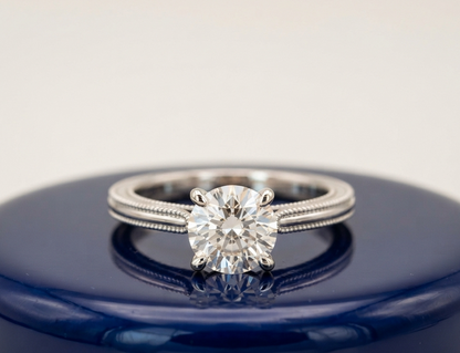 ROUND SOLITAIRE ENGAGEMENT RING