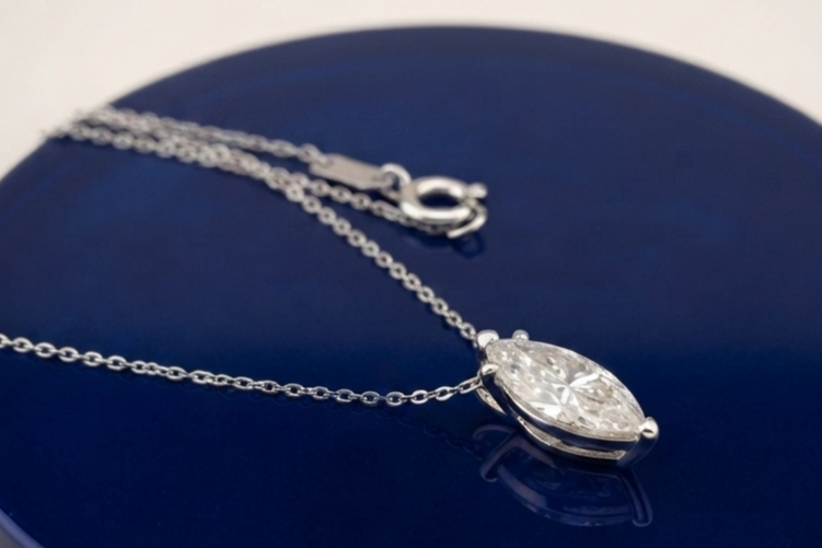MARQUISE DIAMOND PENDANT NECKLACE