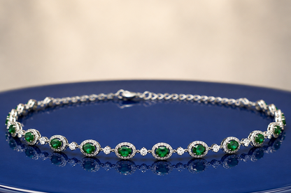 GREEN OVAL-CUT NECKLACE