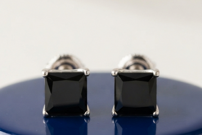BLACK PRINCESS DIAMOND STUD ERINGS
