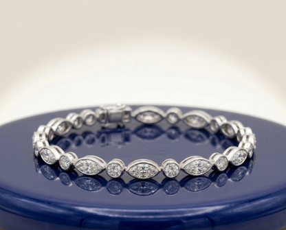MARQUISE AND ROUND DIAMOND TENNIS BRACELET